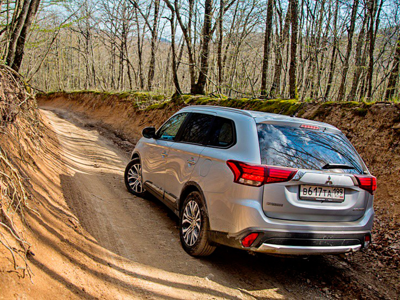 Mitsubishi Outlander Mitsubishi Outlander