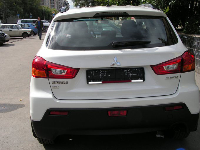 Mitsubishi ASX. Вид сзади Mitsubishi ASX. Вид сзади