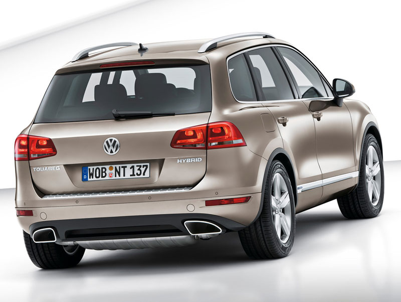 Гибридный Volkswagen Touareg - один из наиболее популярных внедорожников в России Гибридный Volkswagen Touareg - один из наиболее популярных внедорожников в России