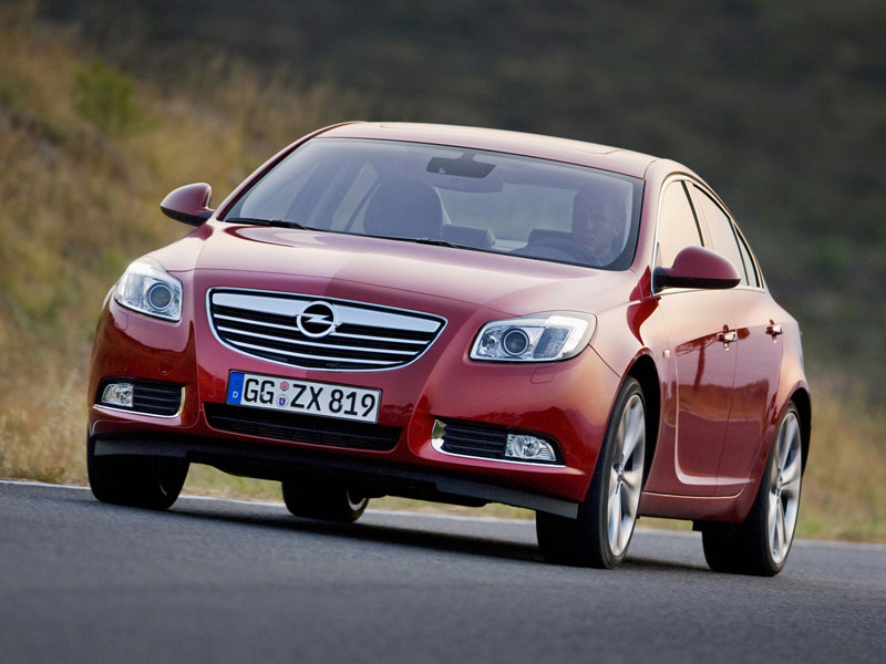 Opel Insignia - лучший подержанный автомобиль 2011 года Opel Insignia - лучший подержанный автомобиль 2011 года