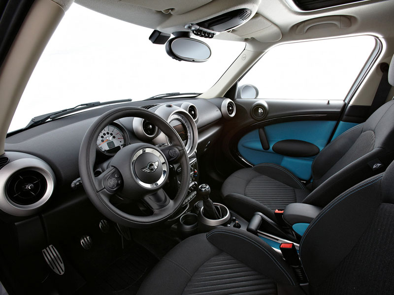 Британский кроссовер Mini Countryman. Интерьер. Британский кроссовер Mini Countryman. Интерьер.